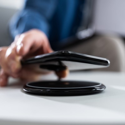 Chargeur à induction